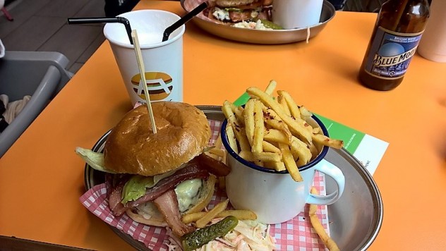 A bacon and cheese burger and chilli fries!