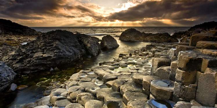 legendscauseway_2x1-748x374